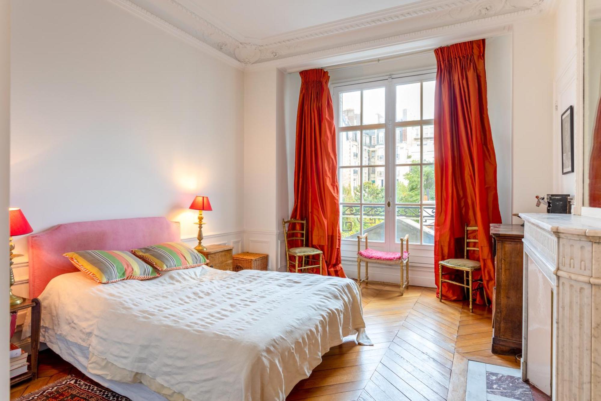 Luxurious Traditional French Style Near Eiffel Tower Appartement *