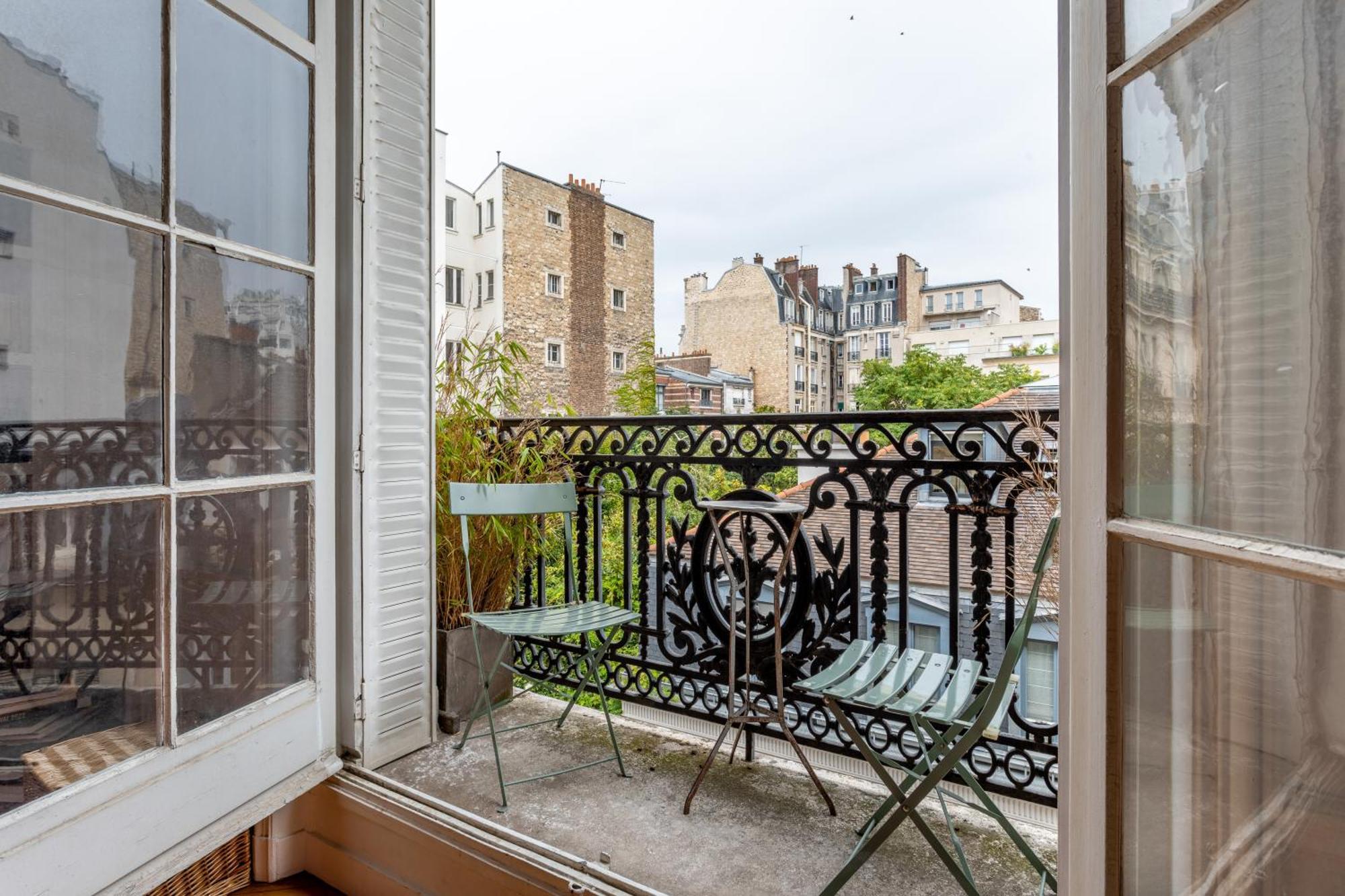Apartment Luxurious Traditional French Style Near Eiffel Tower *